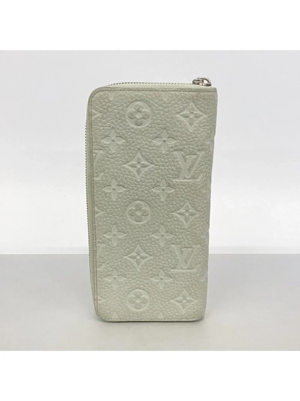Louis Vuitton Wallet Taurillon Zippy Vertical Mineral Gray